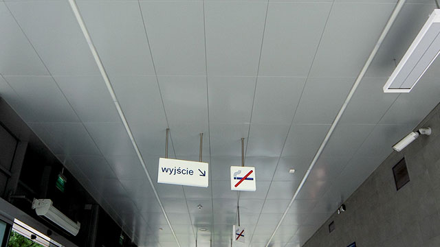 Tiles & Planks Metal Ceilings